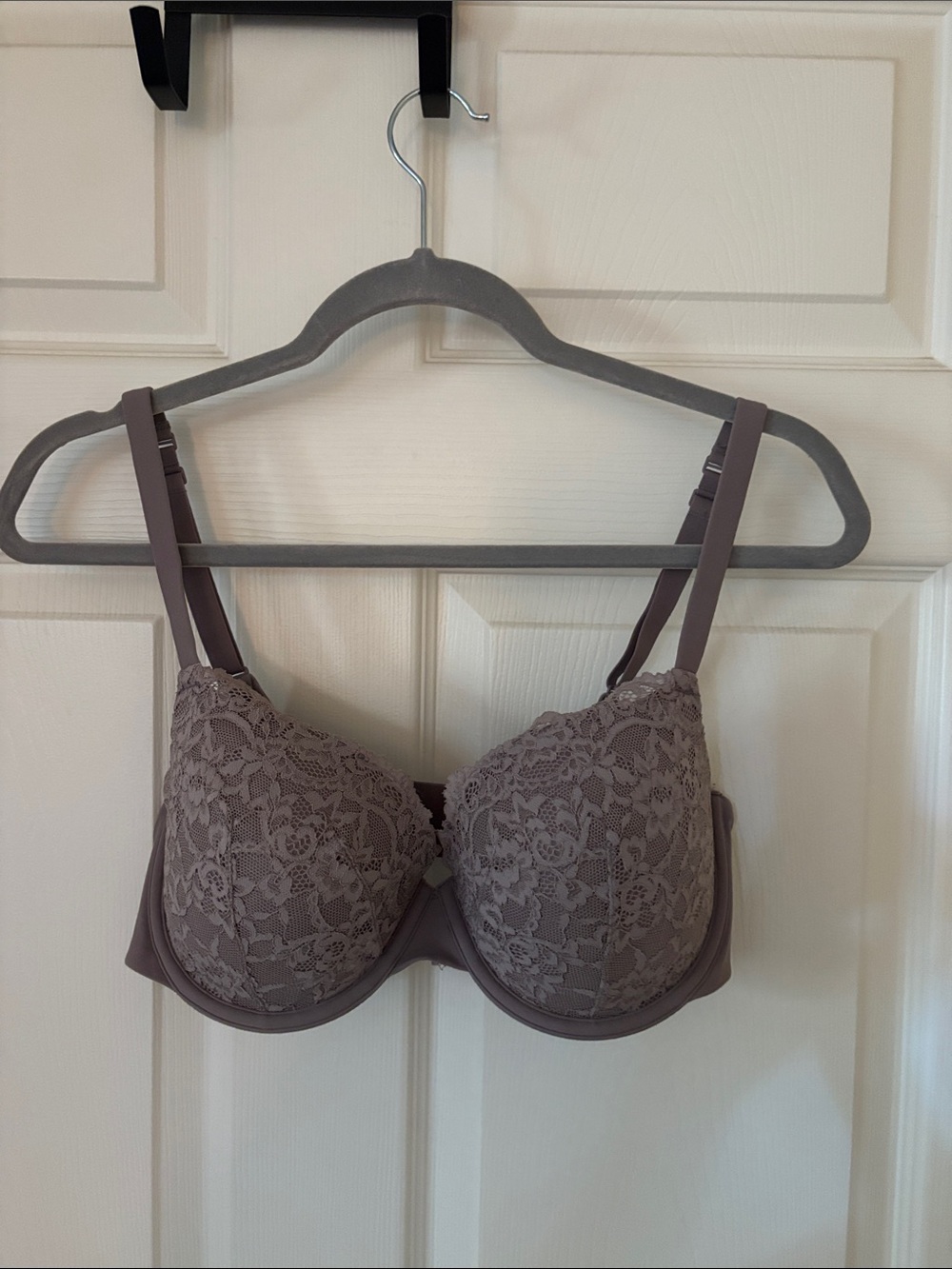Skims Lace-Overlay padded Underwire Bra 36D
